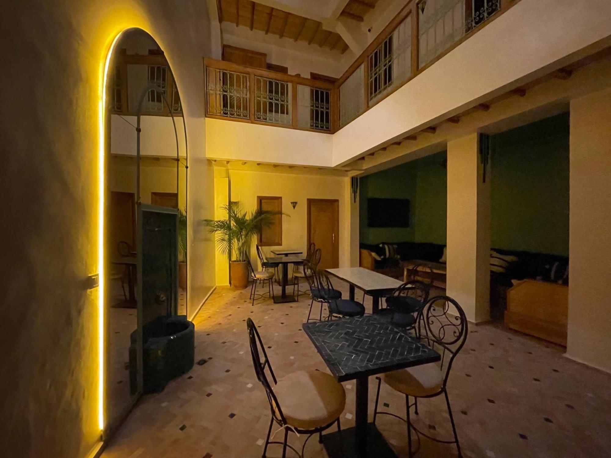 Riad Madinina Marrakesh Bagian luar foto