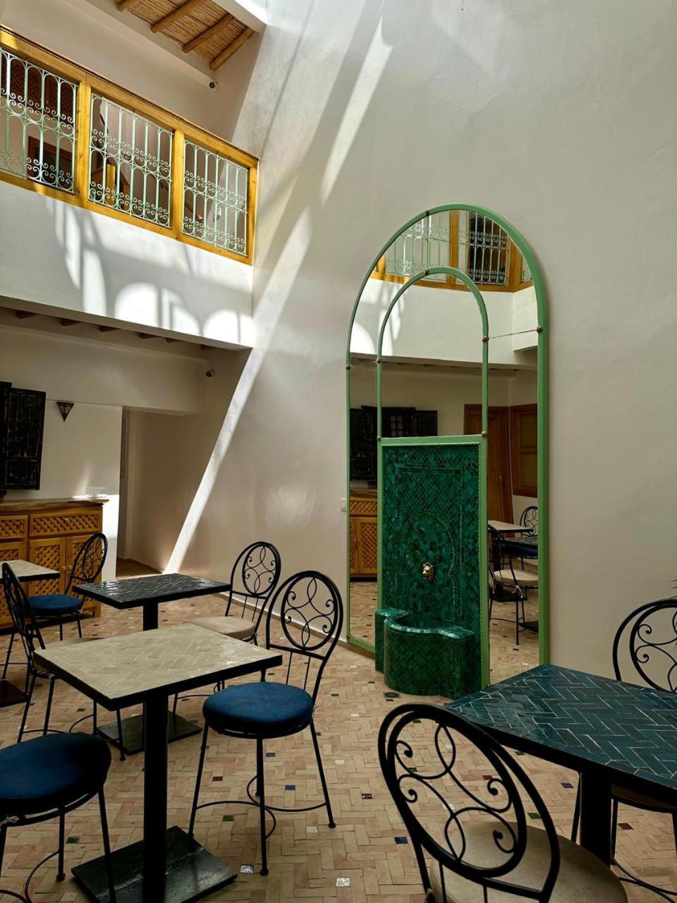 Riad Madinina Marrakesh Bagian luar foto